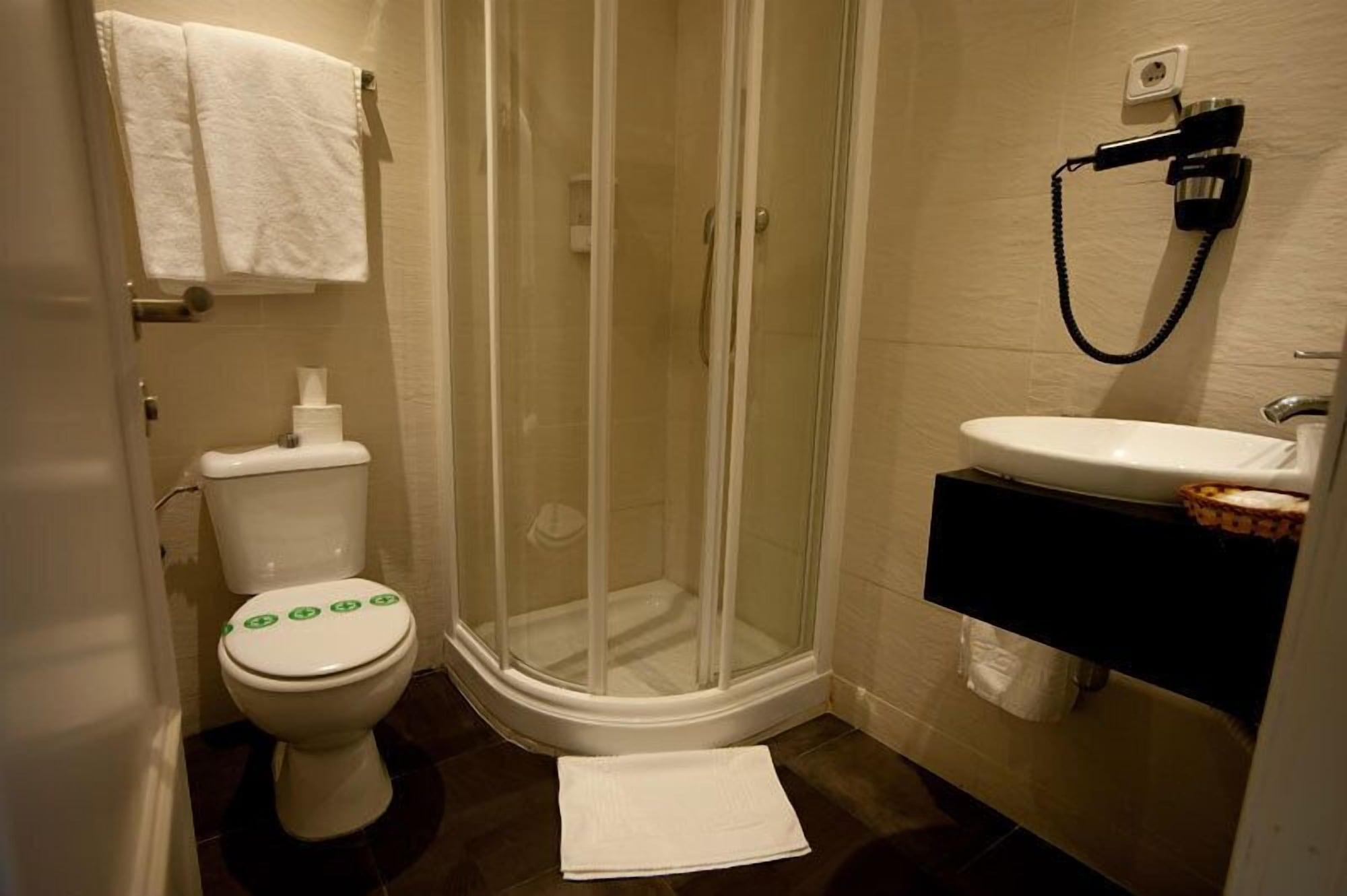 Hostal Bcn 46 Βαρκελώνη Εξωτερικό φωτογραφία