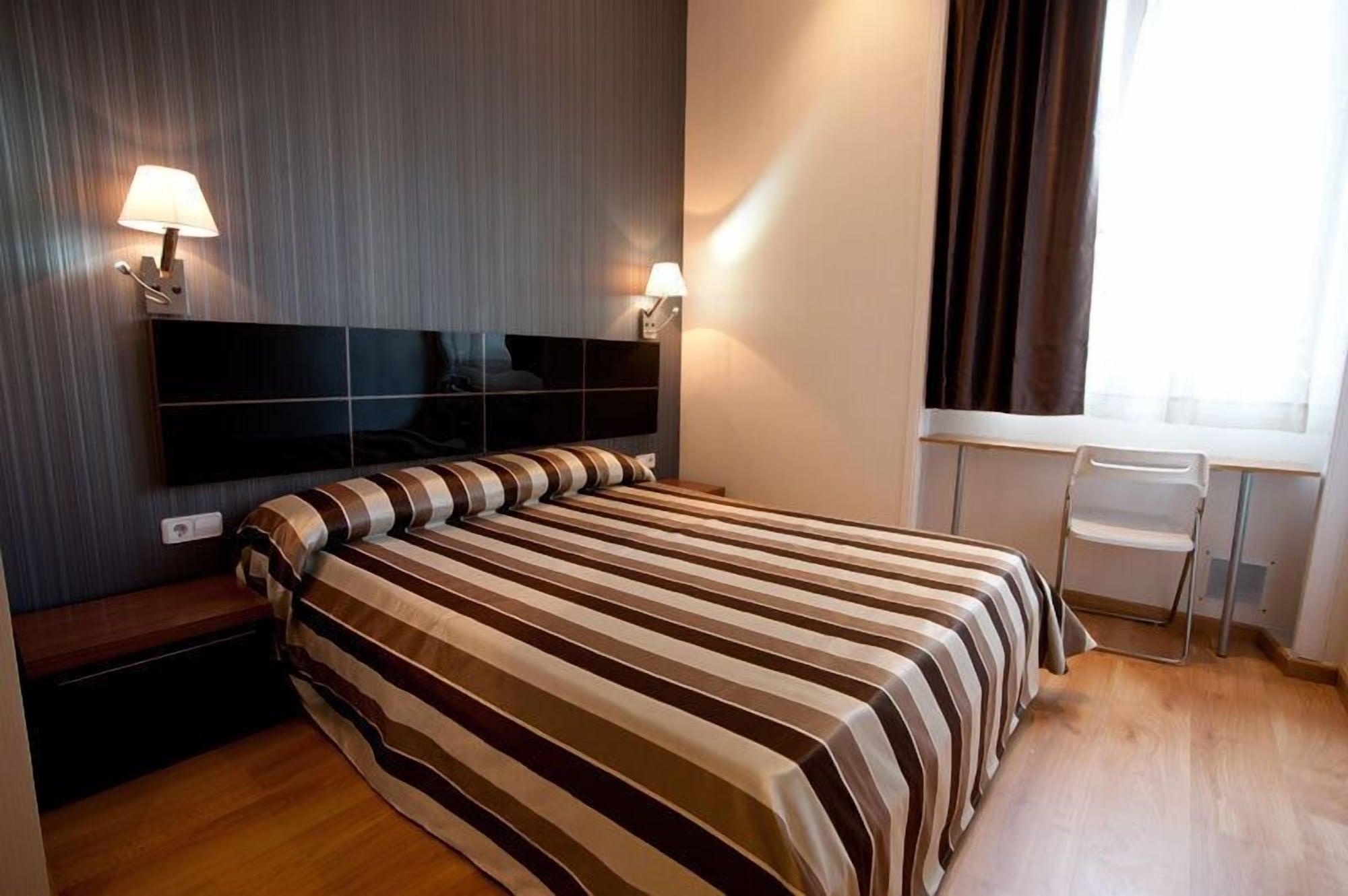 Hostal Bcn 46 Βαρκελώνη Εξωτερικό φωτογραφία