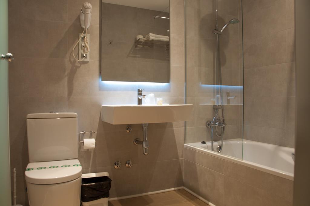 Hostal Bcn 46 Βαρκελώνη Εξωτερικό φωτογραφία